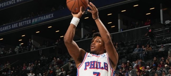 카일 라우리, NBA 역사상 12번째 선수로 '20시즌 클럽'에 가입하다